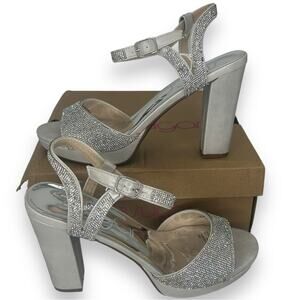 NEW Sugar Chunky Silver Heels Size 9 Sparkly Glitter Fancy Prom Formal Shoes NWT